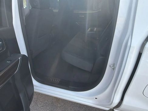 Used 2021 Chevrolet Silverado 1500 RST w/ Z71 Off-Road Package image 27