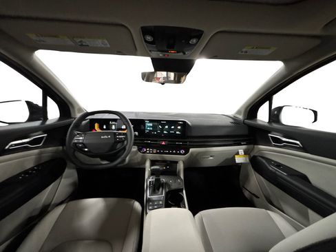 New 2026 Kia Sportage EX w/ EX Panorama Roof Package image 9