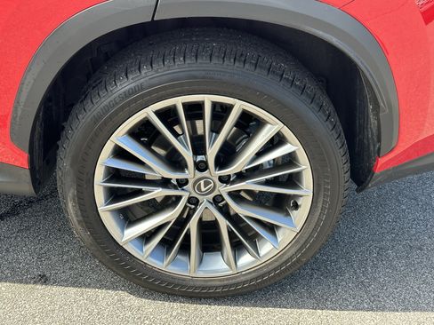 Used 2025 Lexus NX 350h AWD w/ Premium Package image 18