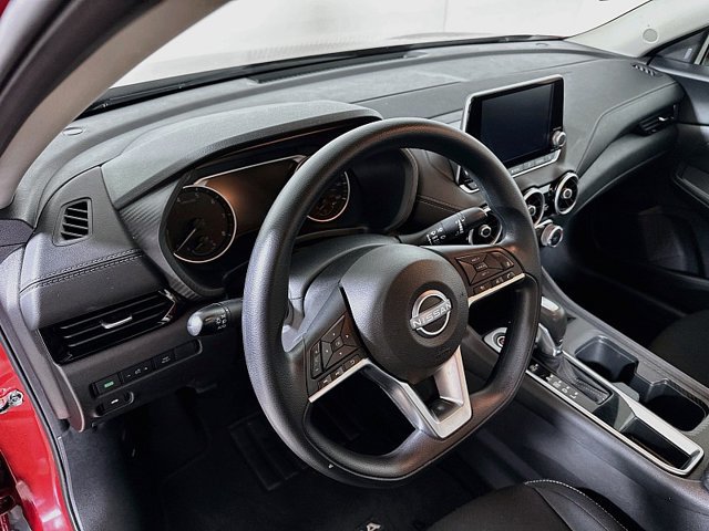 Used 2024 Nissan Sentra SV FWD image 9