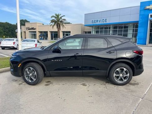 New 2026 Chevrolet Blazer LT w/ Convenience Package FWD image 3