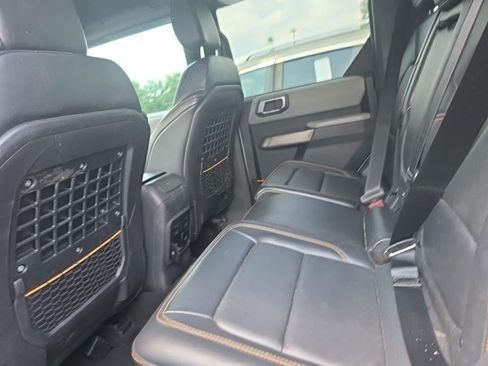 Used 2022 Ford Bronco Badlands AWD/4WD image 7