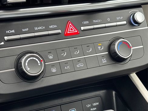 New 2026 Hyundai Tucson SE image 19