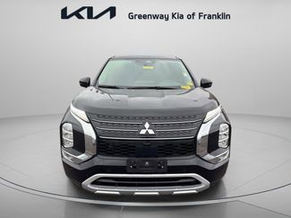 Used 2024 Mitsubishi Outlander SE video 2