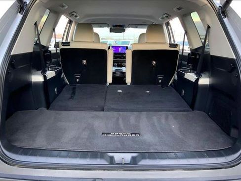 Certified 2024 Toyota Grand Highlander XLE image 34