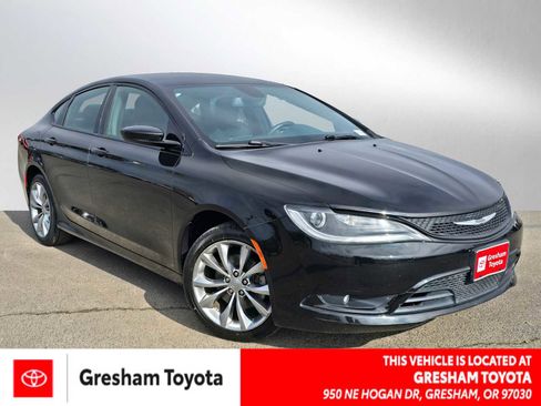 Used 2016 Chrysler 200 S FWD image 1