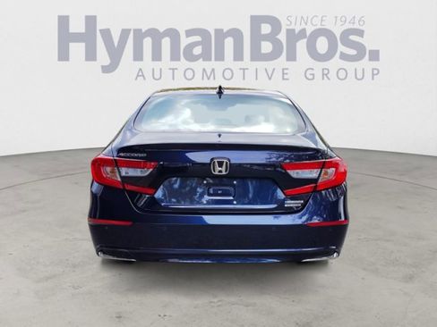 Used 2019 Honda Accord Touring image 4