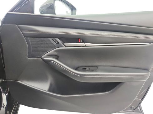 Used 2025 MAZDA MAZDA3 s image 24