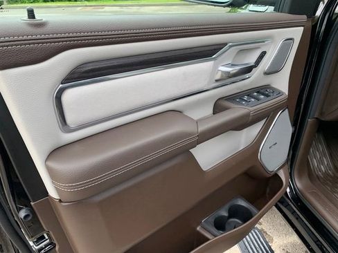 New 2026 RAM 1500 Laramie AWD/4WD image 16
