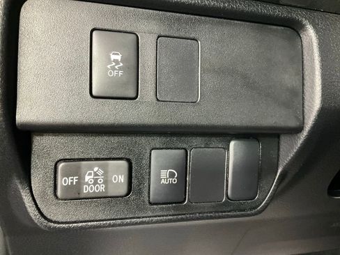 Used 2023 Toyota Tacoma SR5 image 21