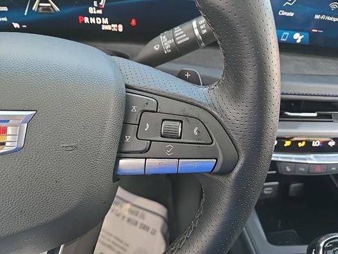 Used 2024 Cadillac XT4 Sport w/ Cold Weather Package AWD/4WD image 22
