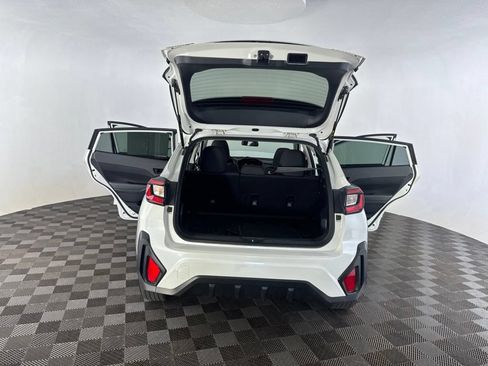 Used 2025 Subaru Crosstrek 2.5i Premium AWD/4WD image 17