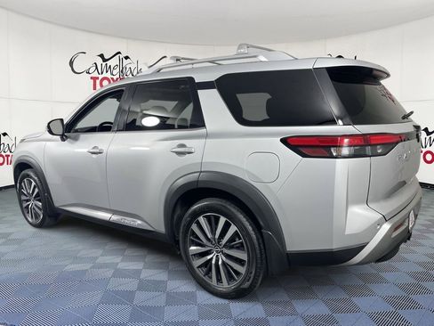 Used 2022 Nissan Pathfinder Platinum w/ Lighting Package (N92) image 5