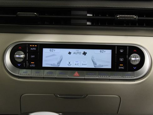 Used 2025 Genesis GV60 RWD image 20