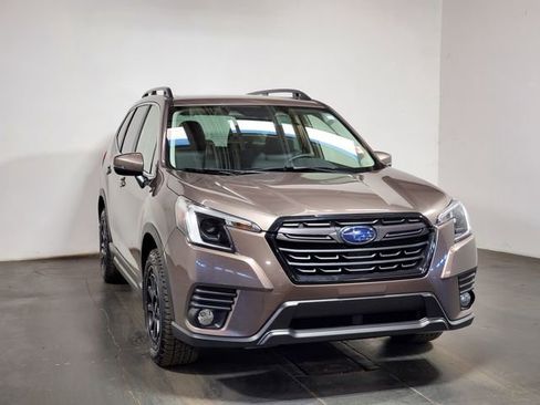 Used 2022 Subaru Forester Limited image 2