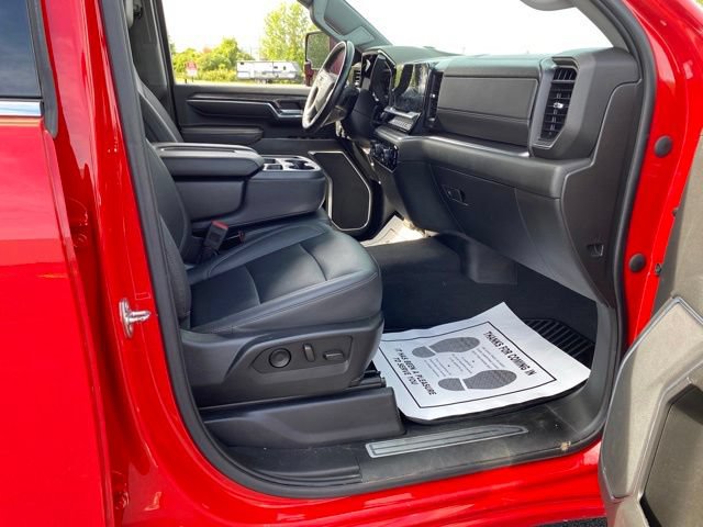 Used 2024 Chevrolet Silverado 2500 LTZ AWD/4WD image 6