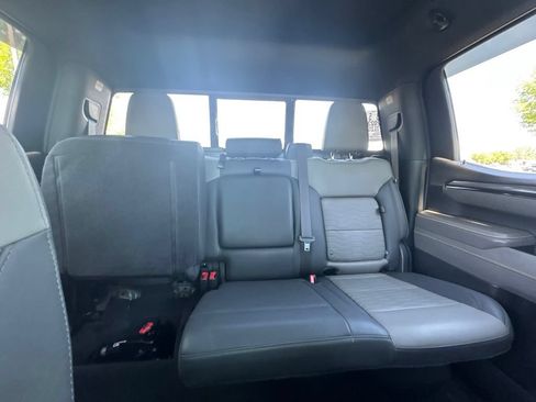Used 2023 Chevrolet Silverado 1500 ZR2 w/ Technology Package AWD/4WD image 15
