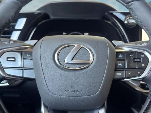New 2026 Lexus RX 350h AWD/4WD image 17