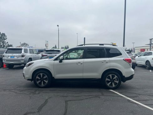 Used 2017 Subaru Forester 2.5i Limited image 4