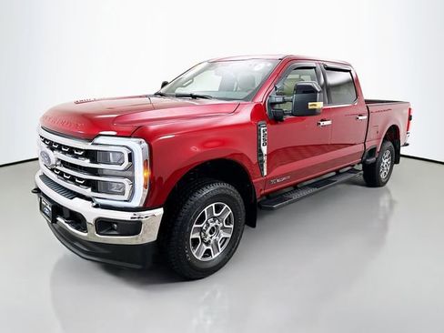 Used 2025 Ford F250 Lariat AWD/4WD image 3