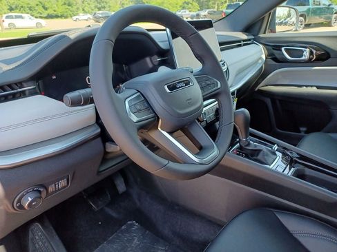 New 2026 Jeep Compass Limited AWD/4WD image 13