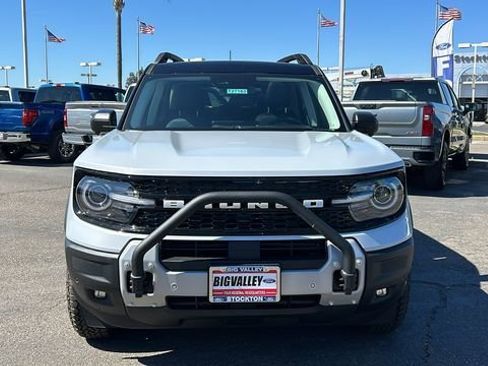 New 2026 Ford Bronco Sport Outer Banks AWD/4WD image 8
