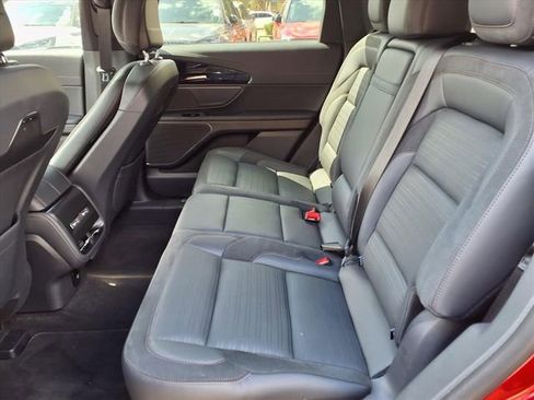 New 2025 Lincoln Nautilus Reserve w/ Jet Appearance Package image 10