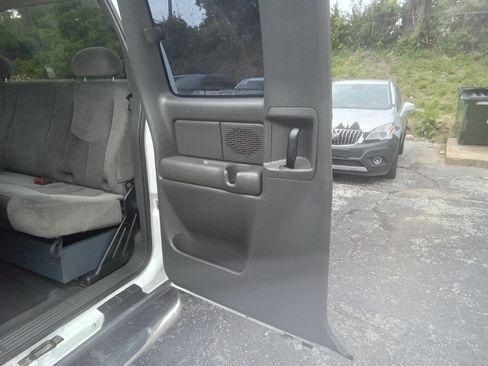 Used 2004 Chevrolet Silverado 2500 4x4 Extended Cab image 11