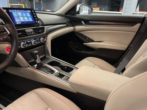 Used 2019 Honda Accord EX-L image 13