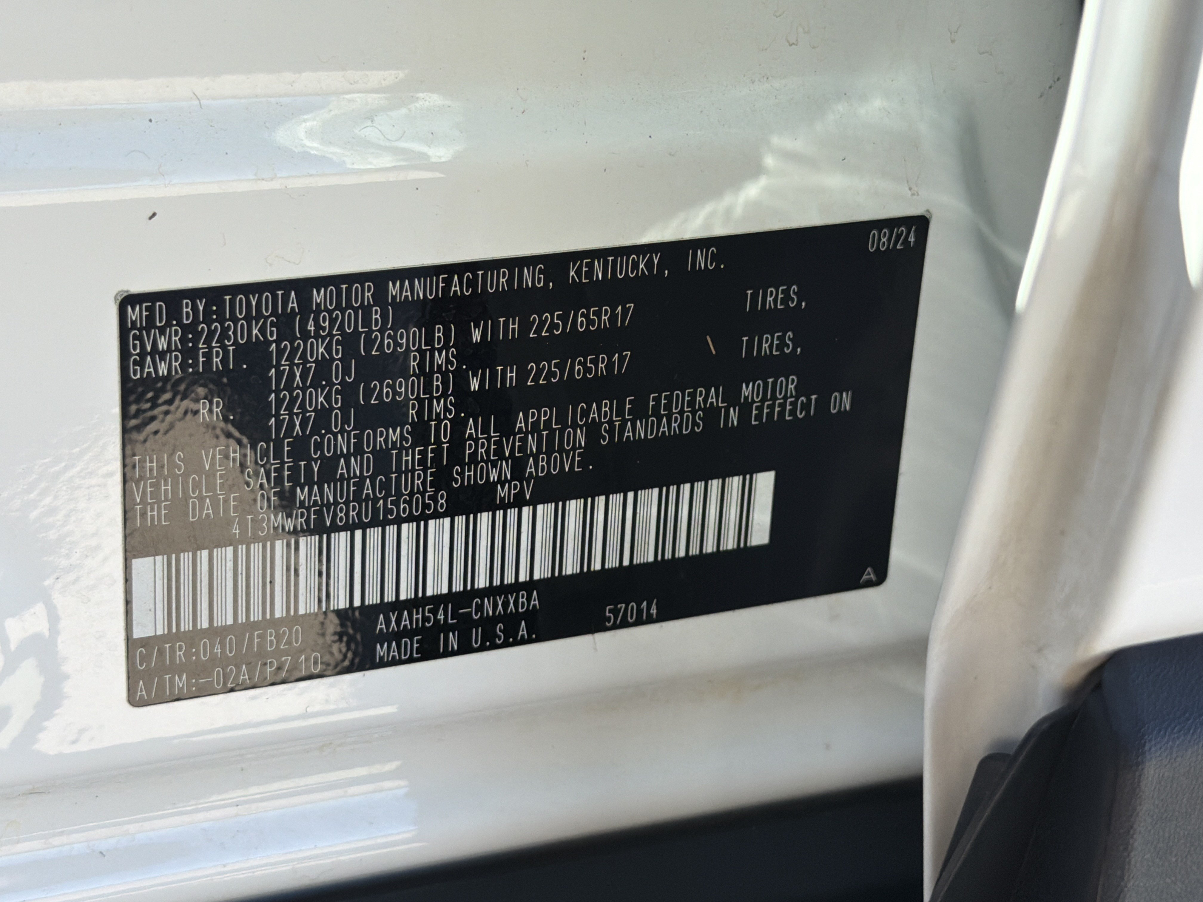 Used 2024 Toyota RAV4 LE AWD/4WD image 33