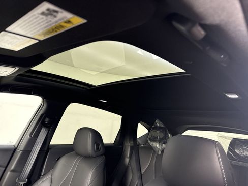 New 2026 Acura RDX SH-AWD image 18