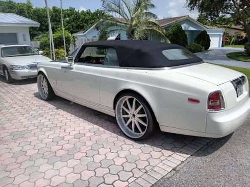 Used 2008 Rolls-Royce Phantom Drophead Coupe image 8