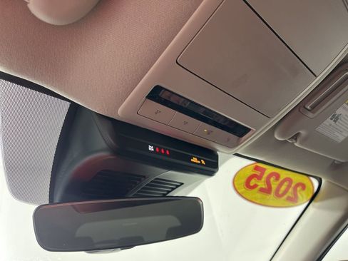 Used 2025 MAZDA CX-50 AWD 2.5 S w/ Preferred Package image 24