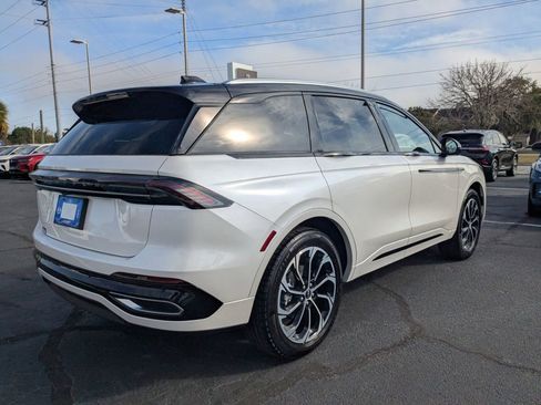 New 2026 Lincoln Nautilus Reserve AWD/4WD image 4