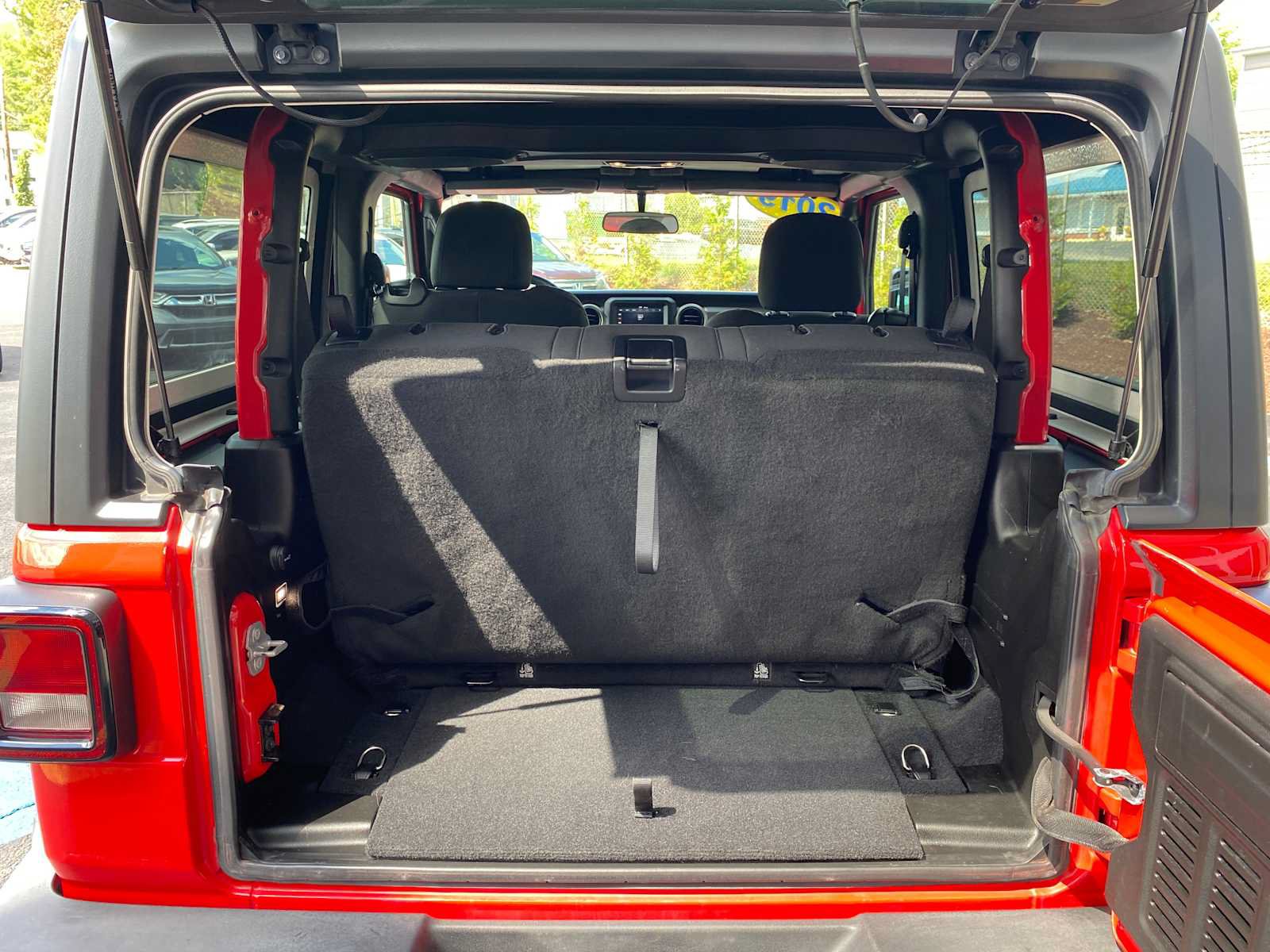 Used 2019 Jeep Wrangler Sport AWD/4WD image 31