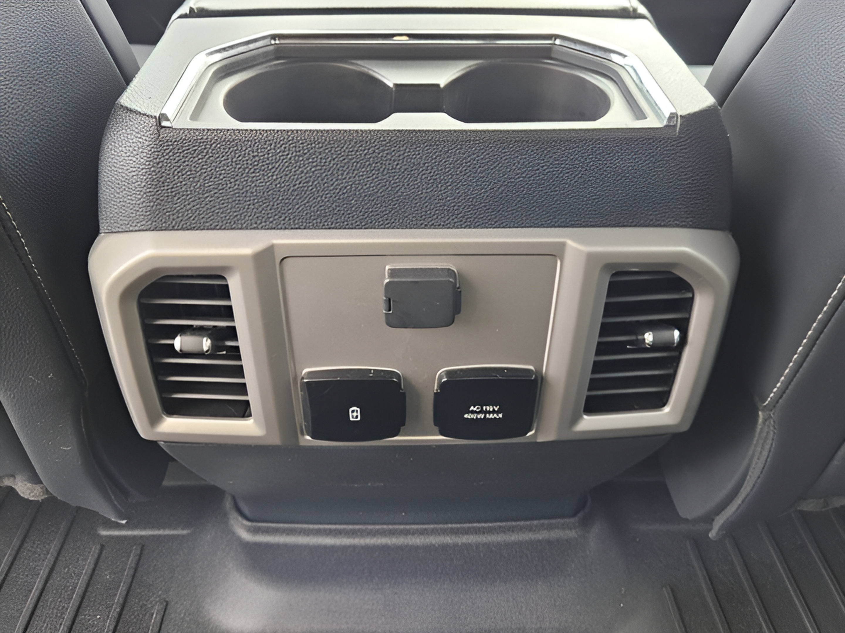 Used 2022 Ford F250 Lariat w/ Lariat Ultimate Package AWD/4WD image 10