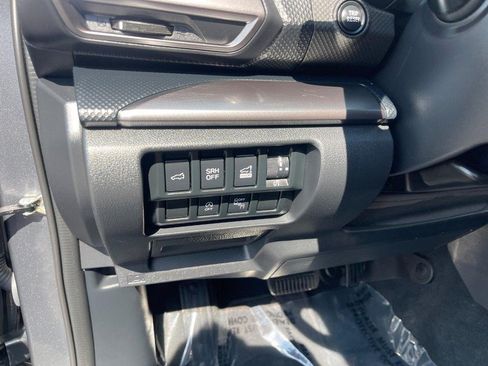 Used 2023 Subaru Forester Premium AWD/4WD image 23