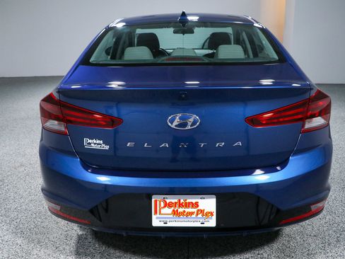 Used 2019 Hyundai Elantra SEL FWD image 8