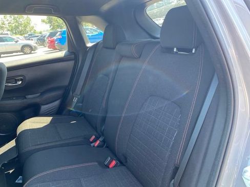 Used 2024 Honda HR-V Sport image 3