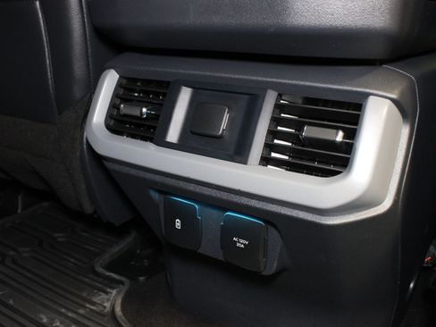 Used 2024 Ford F150 Lariat AWD/4WD image 20