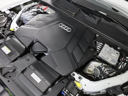 Used 2025 Audi Q7 3.0T Prestige AWD/4WD image 36