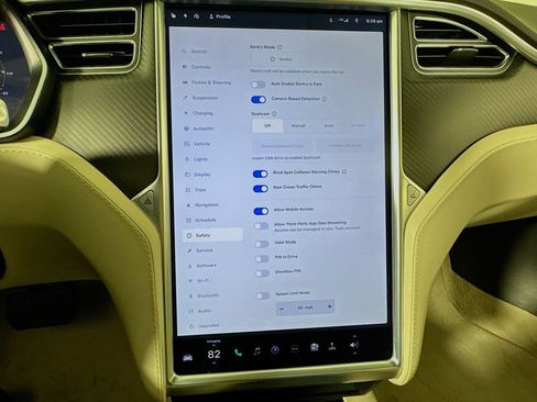 Used 2017 Tesla Model S 75D image 28