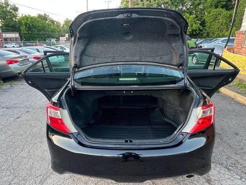 Used 2013 Toyota Camry SE FWD image 14