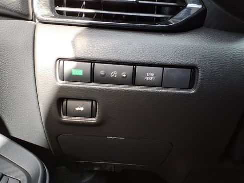 Certified 2023 Nissan Sentra SV image 21