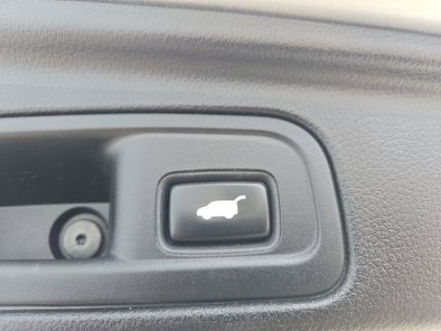 Used 2017 Honda Pilot EX-L image 10