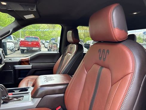 Used 2019 Ford F150 King Ranch w/ Equipment Group 601A Luxury AWD/4WD image 9