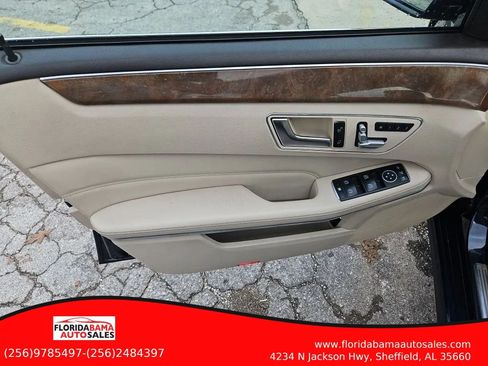 Used 2016 Mercedes-Benz E 350 4MATIC Sedan w/ Premium Package image 11