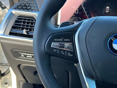 New 2026 BMW X5 xDrive50e w/ Premium Package image 27