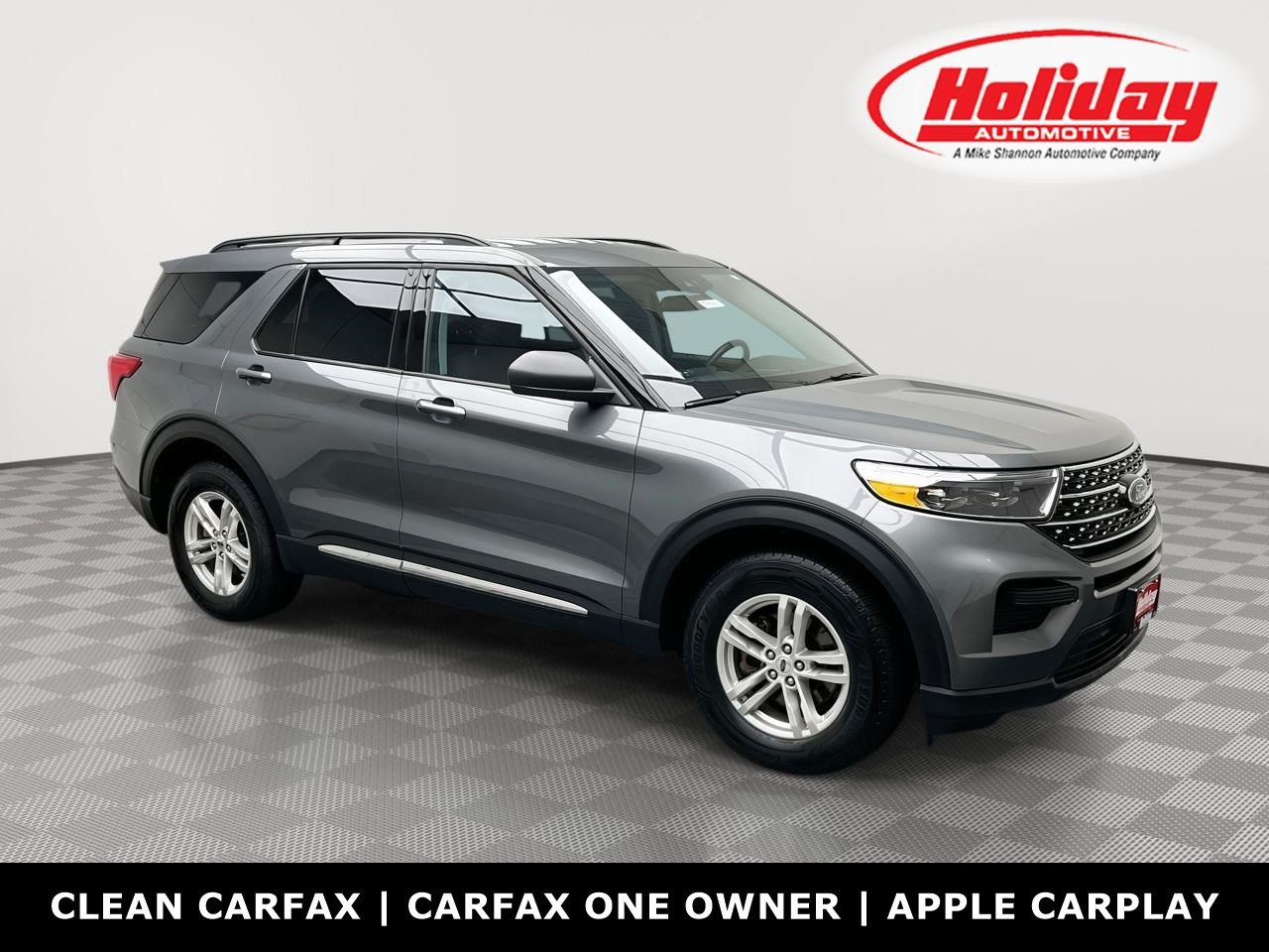 Used 2022 Ford Explorer XLT AWD/4WD image 1
