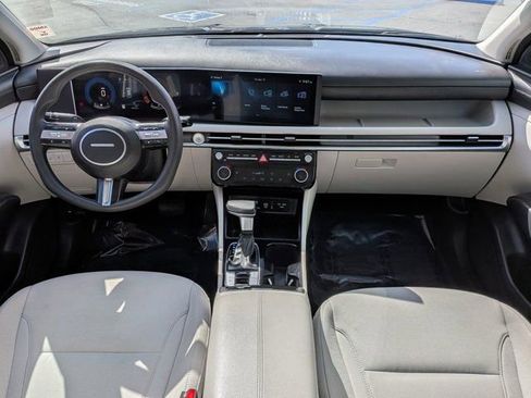 Used 2025 Hyundai Tucson SEL FWD image 15